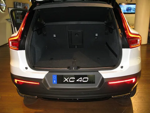 Volvo XC40 — 2