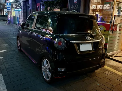 Daihatsu Cast — 4
