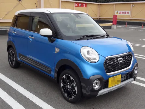 Daihatsu Cast — 5