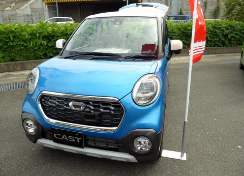 Daihatsu Cast — 8