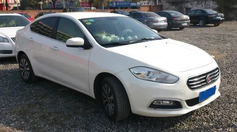 Fiat Viaggio — 5