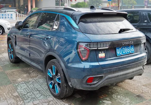 Lynk & Co 01 — 2
