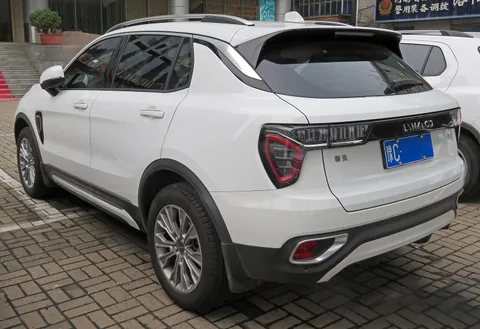 Lynk & Co 01 — 5