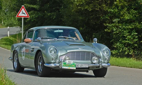 Aston Martin DB4 GT — 4