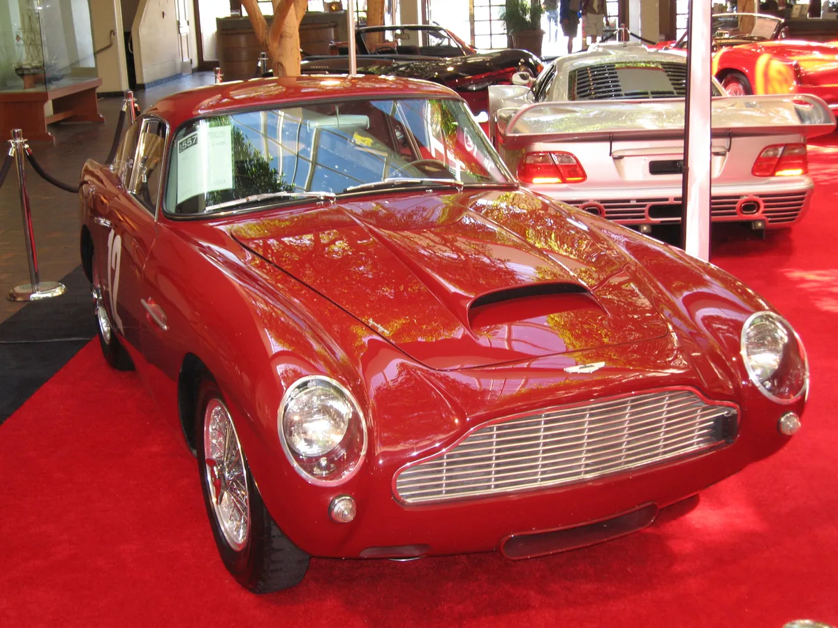 Aston Martin DB4 GT