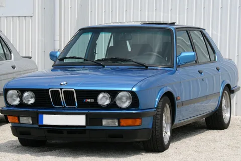 BMW M5 (E28)