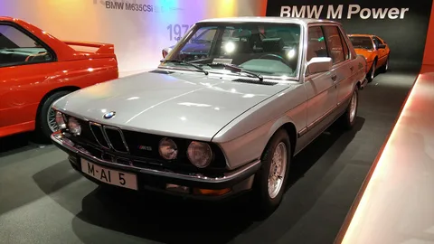 BMW M5 (E28) — 3