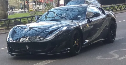 Ferrari 812 Superfast — 2