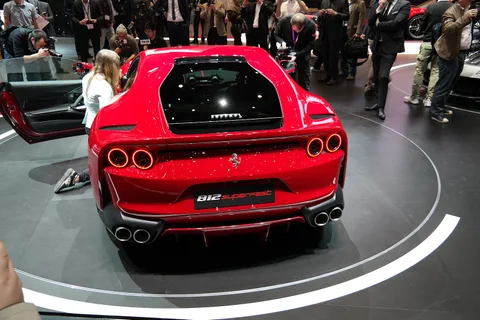 Ferrari 812 Superfast — 4