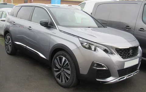 Peugeot 5008 II — 4