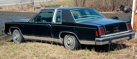 Ford LTD Crown Victoria — 5