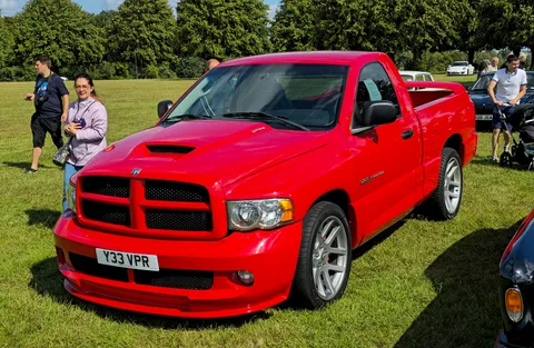 Dodge Ram SRT-10 — 6