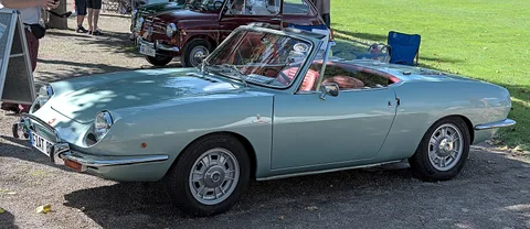 Fiat 850 Spider — 5