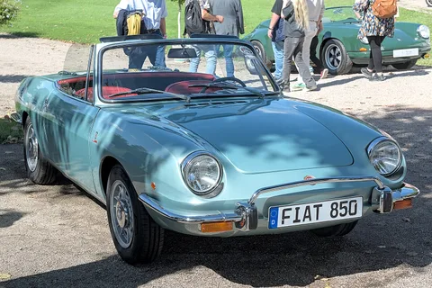 Fiat 850 Spider — 6