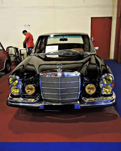 Mercedes-Benz 300SEL 6.3 — 7