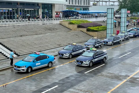 Hyundai Celesta — 3