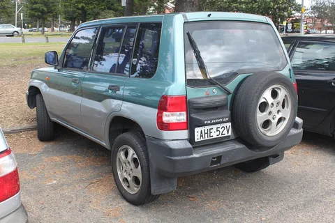 Mitsubishi Pajero iO — 3