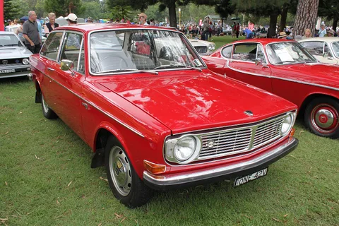 Volvo 142