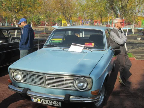 Volvo 142 — 3