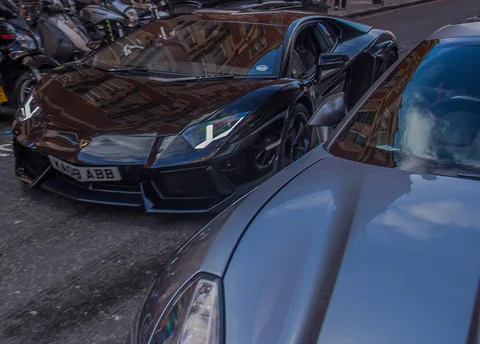 Lamborghini Aventador — 2