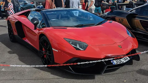 Lamborghini Aventador — 8