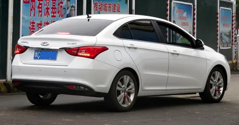 Chery Arrizo 5 — 4