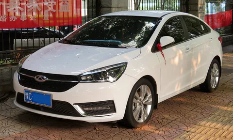 Chery Arrizo 5 — 6
