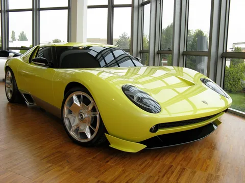 Lamborghini Miura concept — 8