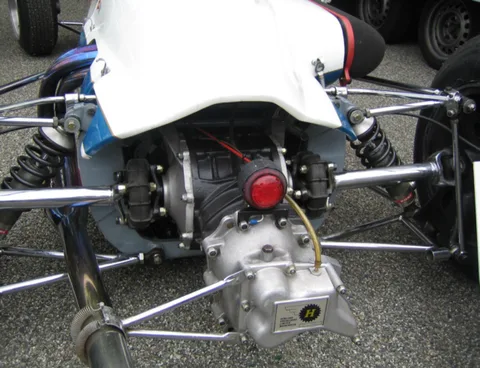 Lotus 32 — 2