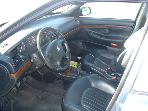 Peugeot 406 — 6