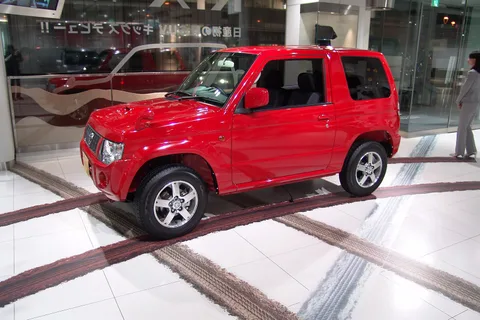 Nissan Kix — 6