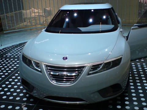 Saab 9-X Biohybrid — 4