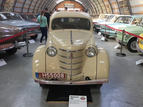 Moskvitch 401