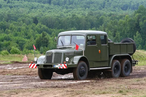 Tatra 141 — 4