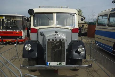 Tatra 27 — 3