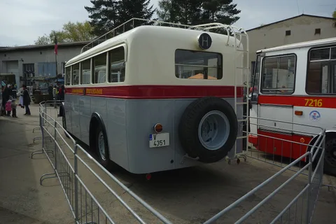 Tatra 27 — 5