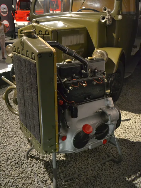 Tatra 27 — 6