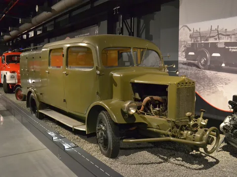 Tatra 27 — 7