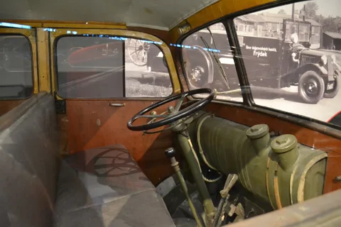 Tatra 27 — 8