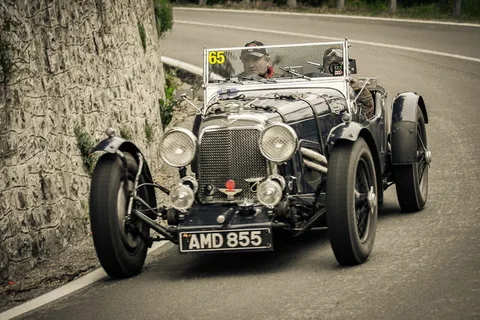 Aston Martin Le Mans — 2