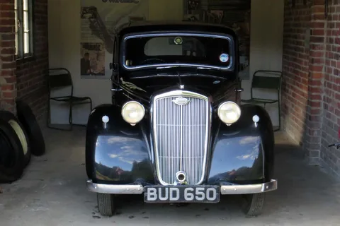 Wolseley Eight — 4