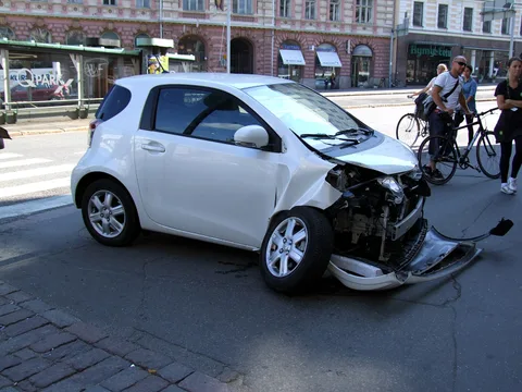 Toyota iQ — 7