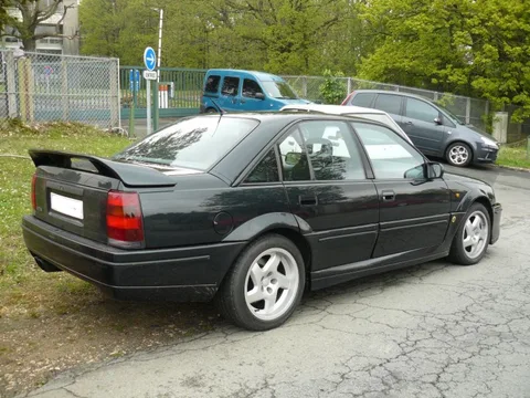 Lotus Carlton — 8