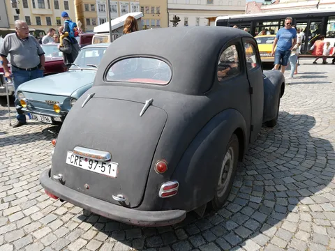 Škoda 1101/1102 — 8