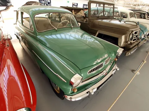 Škoda 440 — 3