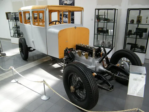 Škoda 6 R — 3