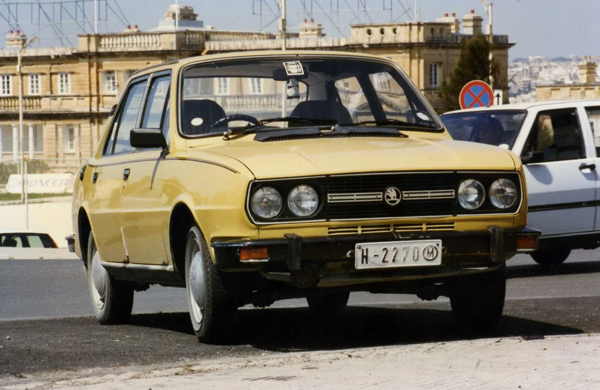 Škoda 120