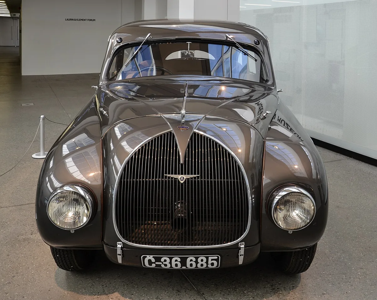 Škoda 935