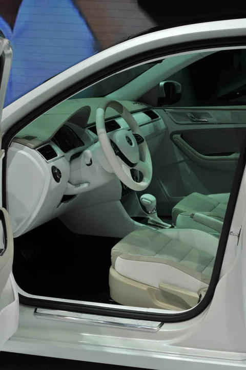 Škoda MissionL — 3