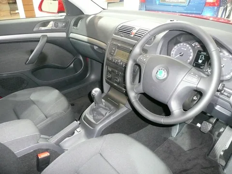 Škoda Octavia II — 4